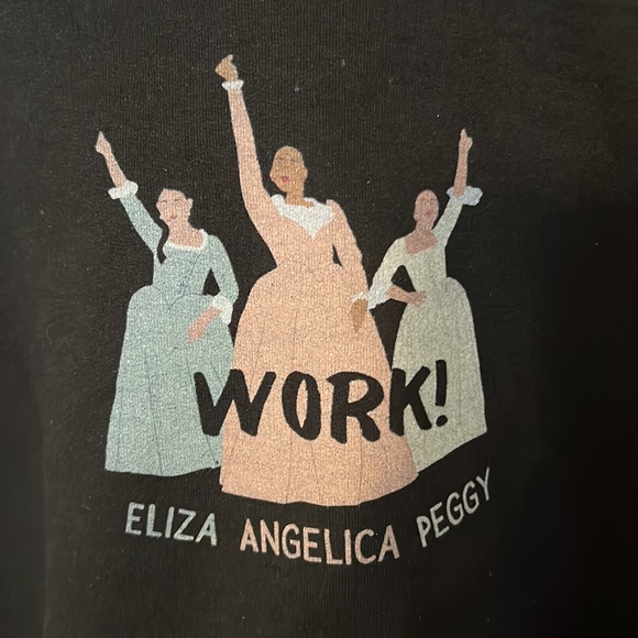 Gildan Girls Sweatshirt - Picture 2 of 5